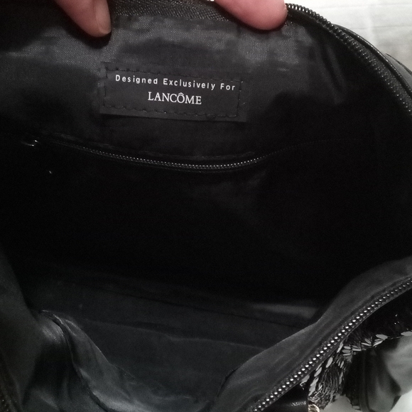 🔥 SALE 74. Black handbag designed exclusively for LANCOME - Picture 3 of 6